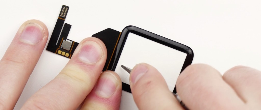 Apple Watch Sport test zarysowania