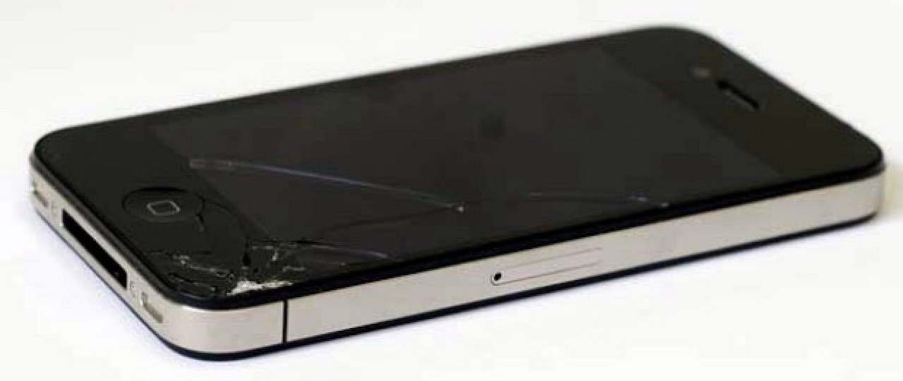 iphone-4-cracked